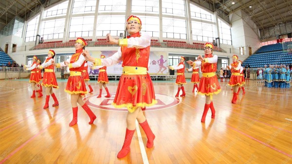 成都西门中海国际附近的高端养老院一暄康养提醒你跳广场舞要注意这些！ (6)